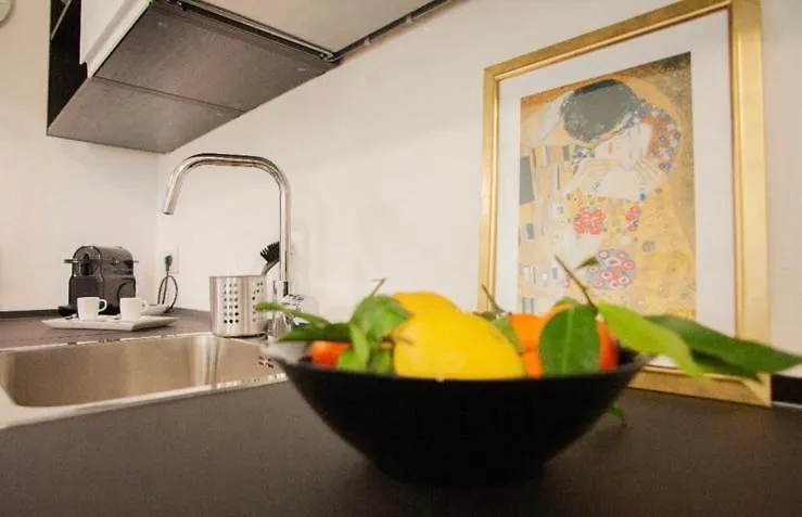 Glamour Liberty Apartment Sabotino38 밀라노