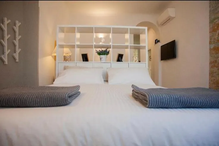 Glamour Liberty Apartment Sabotino38 밀라노