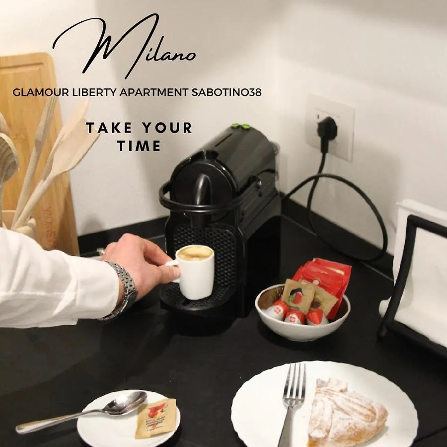 Glamour Liberty Apartment Sabotino38 밀라노